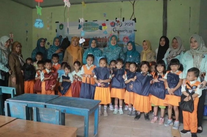 Kunjungan Pejabat TP PKK Kota Prabumulih dan Dinas Perikanan